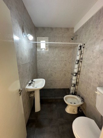  Oportunidad!!. Venta de muy lindo Dpto 3 ambientes reciclado en Planta Baja c/ espacio de Cochera