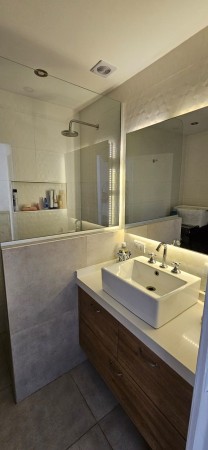OPORTUNIDAD! Venta PH reciclado  3 ambientes al frente. Apto Crédito