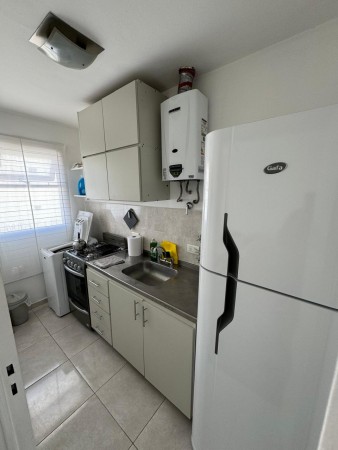 Dpto 2 ambientes/ Reciclado/ Apto crédito/ La Perla