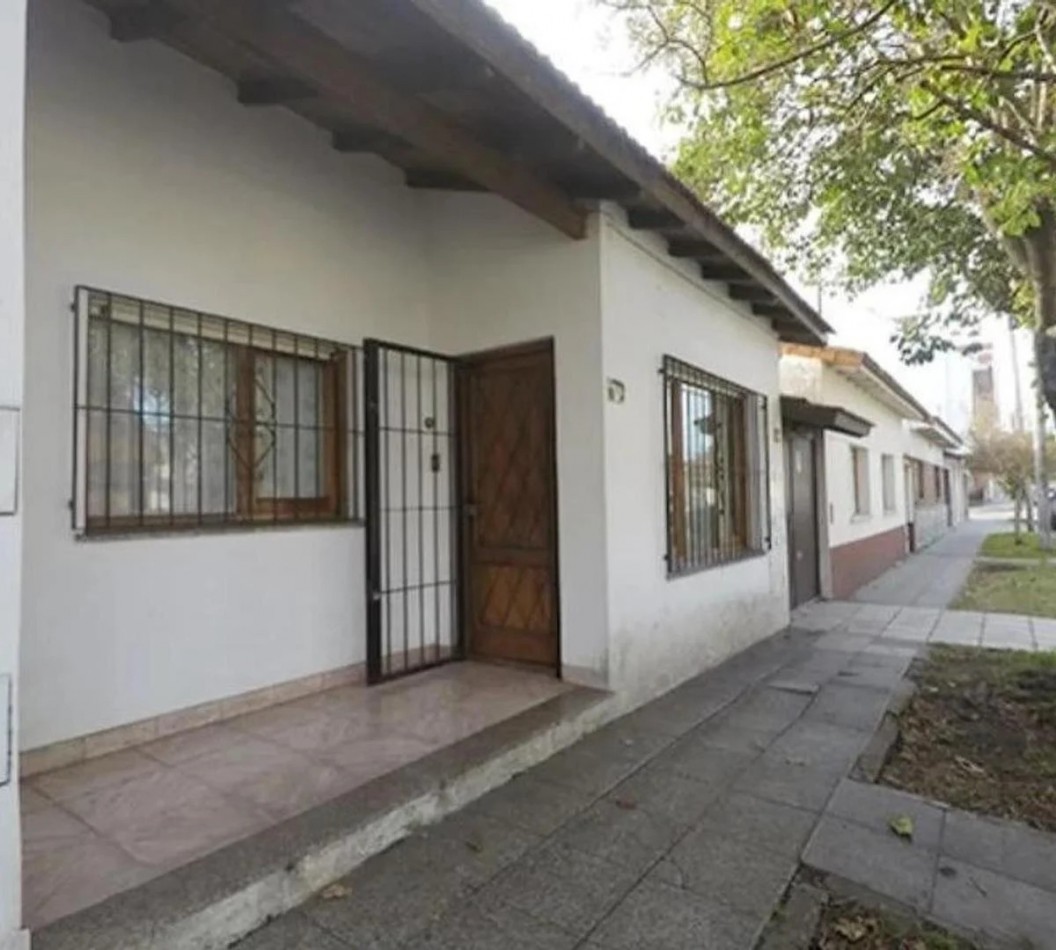 Casa PH 4 ambientes Zona Facultad DEAN FUNES 3145