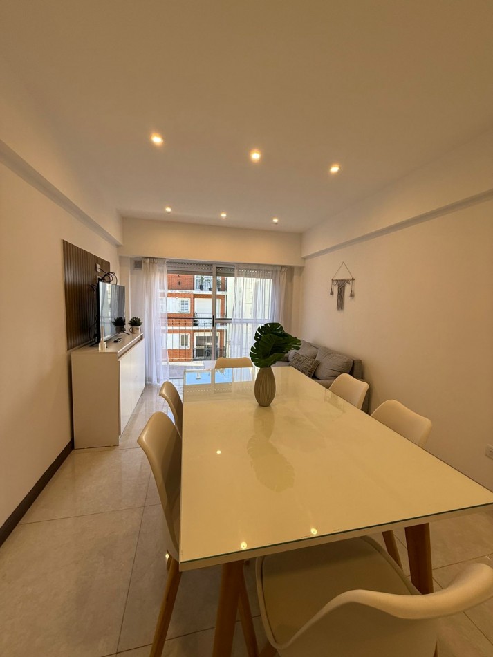  Venta Departamente tres ambientes al frente. Brown al 2300. Amoblado