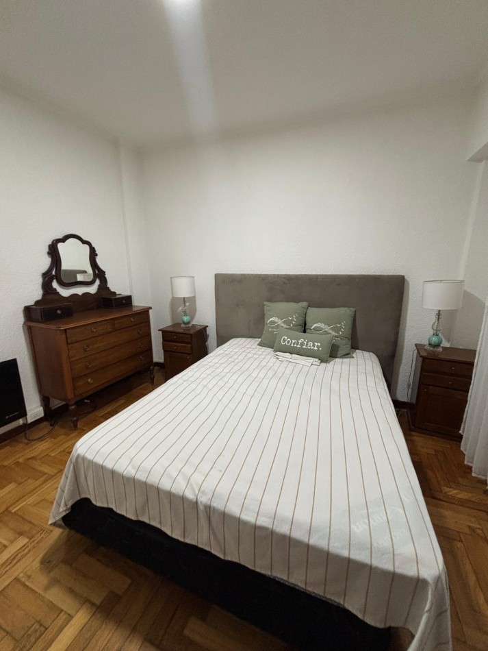  Oportunidad!. Venta dpto dos ambientes c/cochera. Brown al 1800.