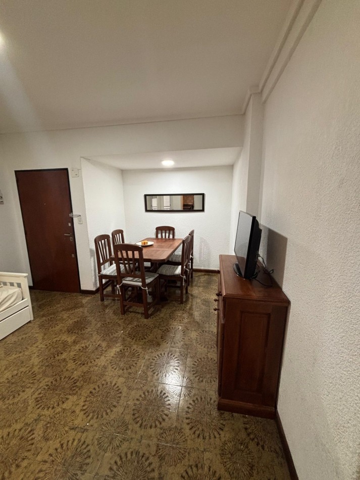  Oportunidad!. Venta dpto dos ambientes c/cochera. Brown al 1800.