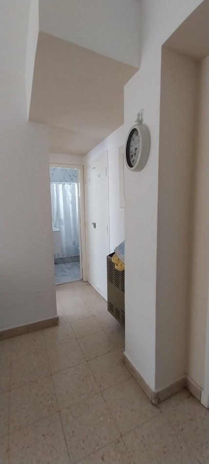 Oportunidad!!!!Venta dpto dos ambientes, apto credito. Zona comercial(Av. Luro y Salta).