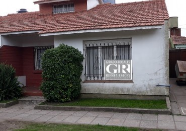 CHALET EN PH AL FRENTE,4 AMB.GGE.JARDIN.