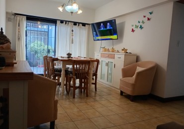 IMPECABLE DPTO 4 AMBIENTES, PLANTA BAJA AL FRENTE, C/ JARDIN. CALLE SAN JUAN AL 3000. APTO CREDITO 