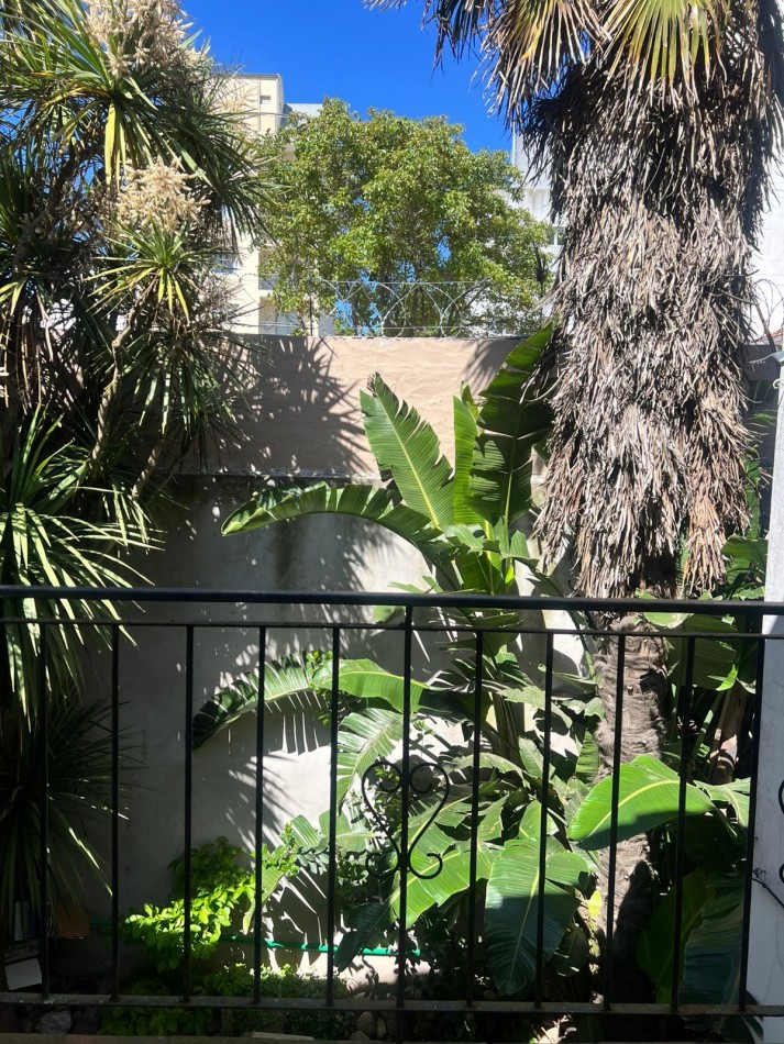 PH 3 AMB. CON ESCRITORIO EN VENTA A METROS DEL MAR, EN EL  PRIVILEGIADO BARRIO SAN CARLOS