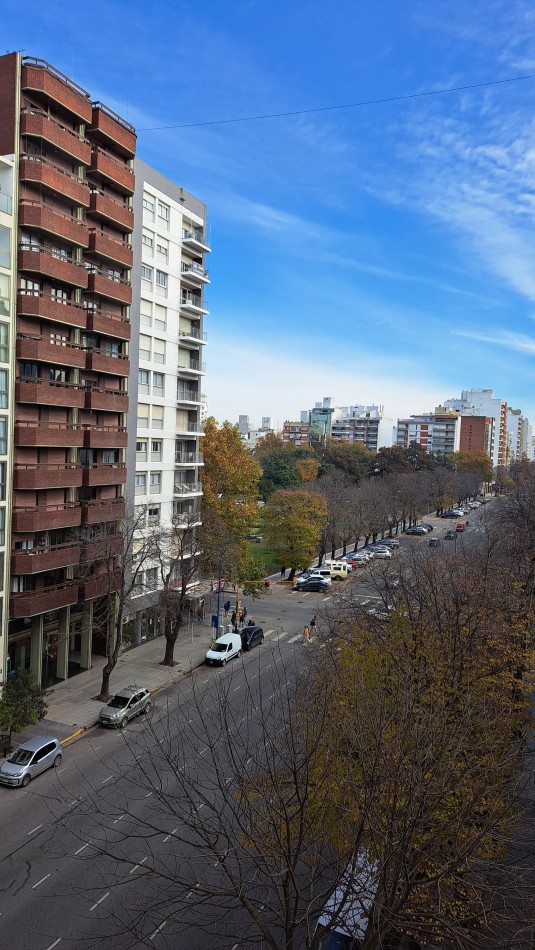 VENTA MONOAMBIENTE RECICLADO -PLAZA MITRE-