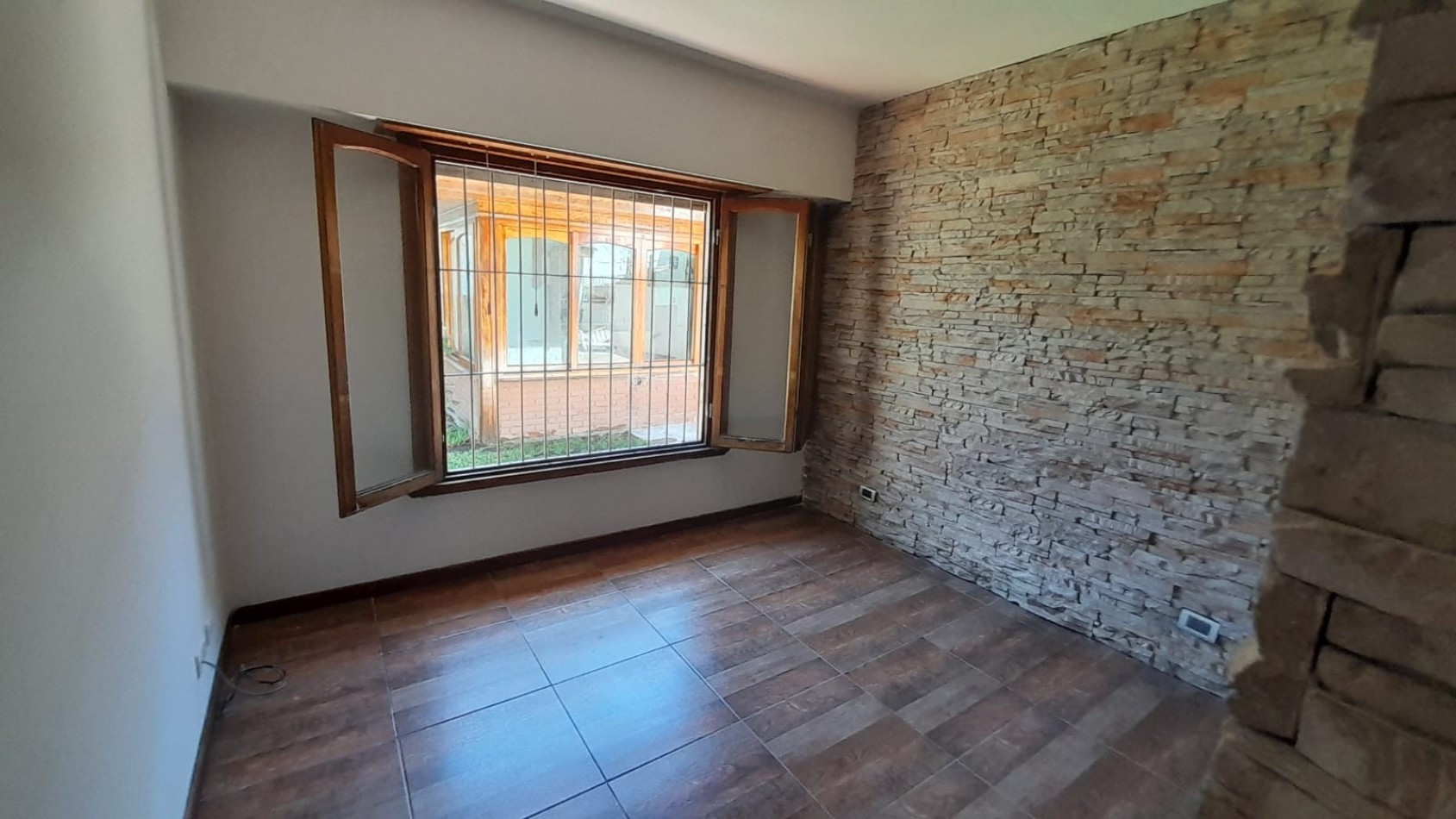  Chalet de 4 ambientes en el codiciado barrio Constitucion.