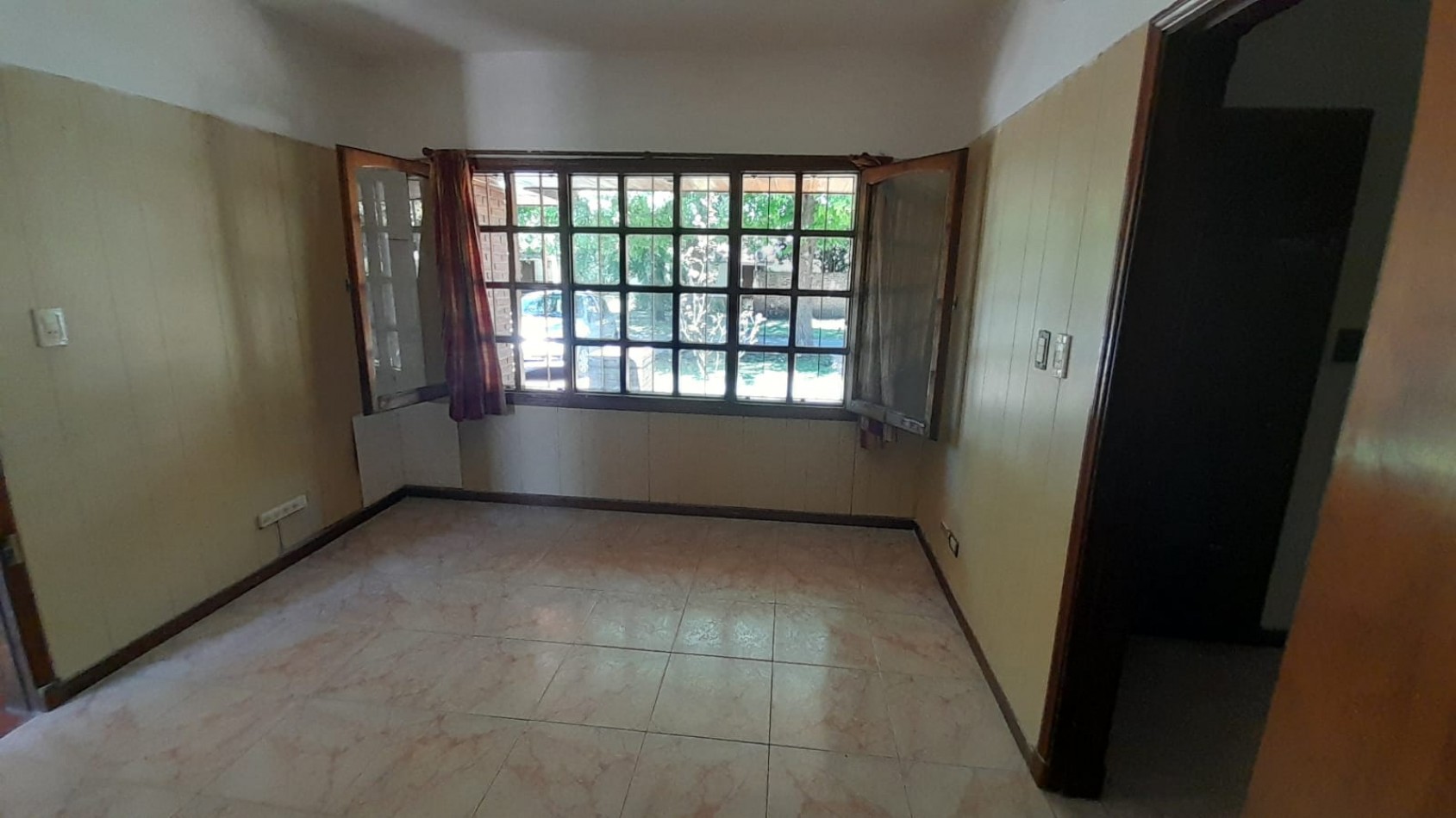  Chalet de 4 ambientes en el codiciado barrio Constitucion.